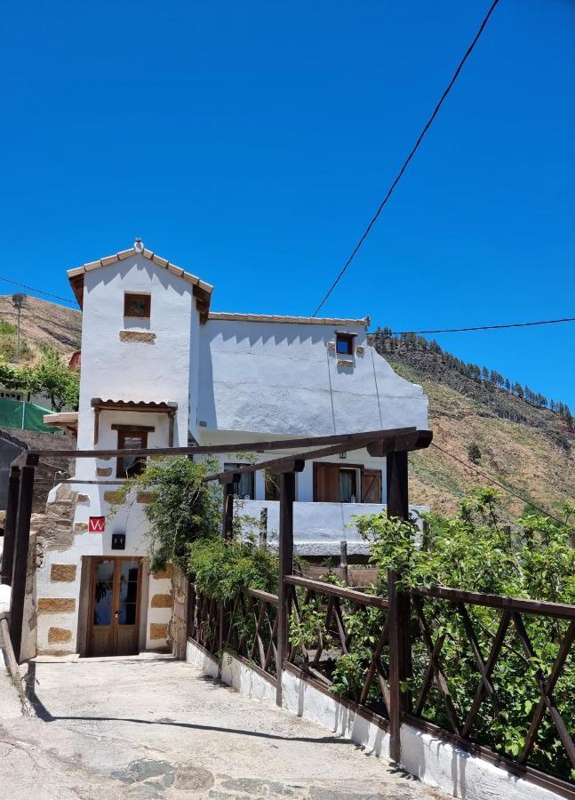 Casa Fuente Hervera *